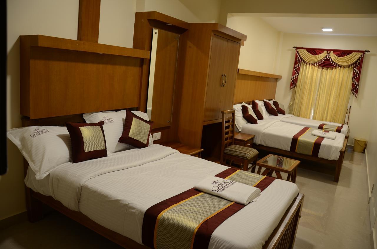 Hotel Vasantham Palace Ooty Exterior photo